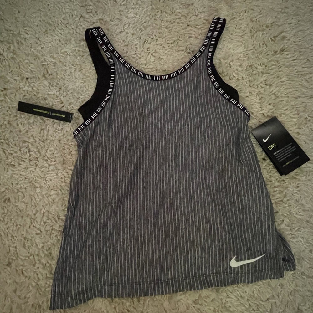 nike sports tank top